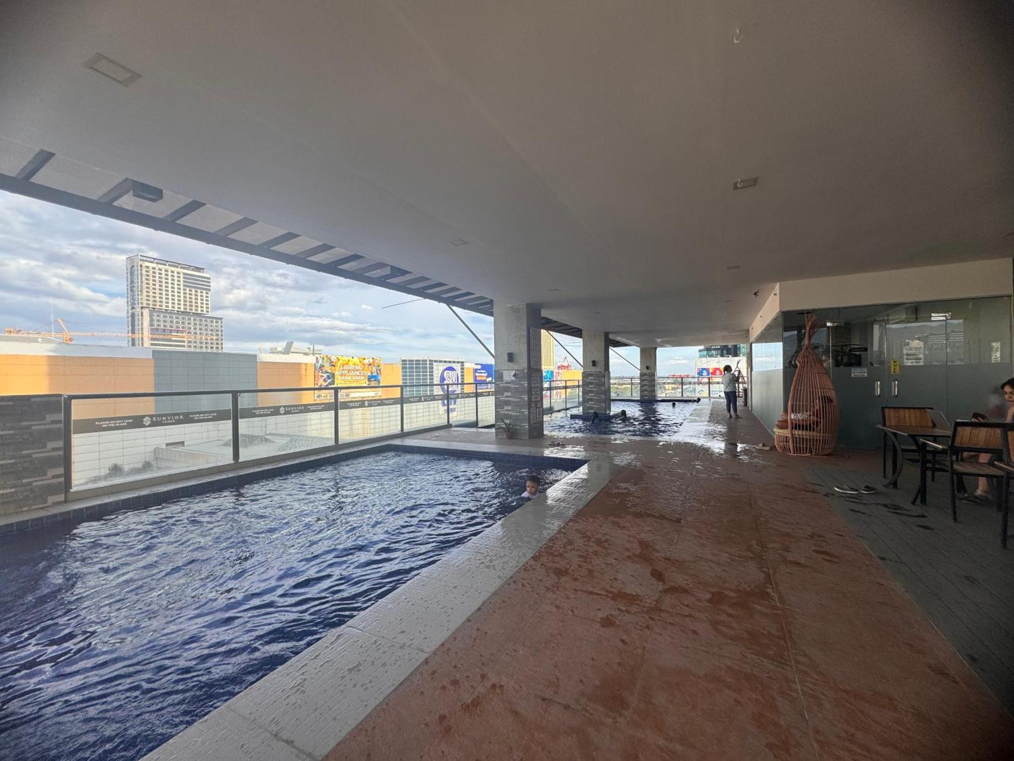 Luxanos Condo Place- Sunvida Tower Cebu Kültér fotó